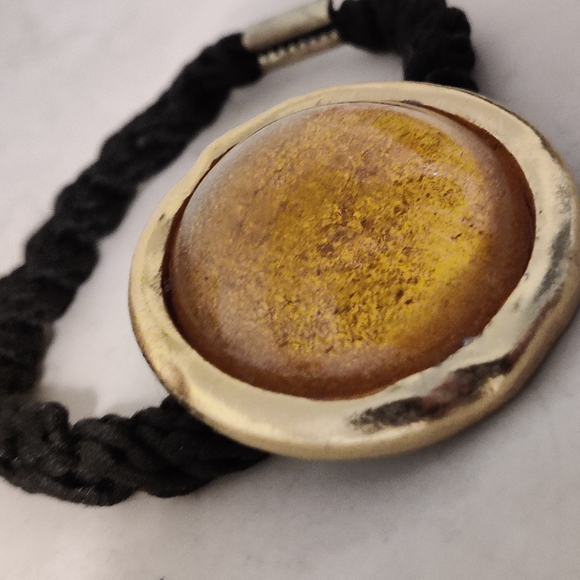 Rare Biche de Bere Poured Glass Hair Accessory - Picture 12 of 15